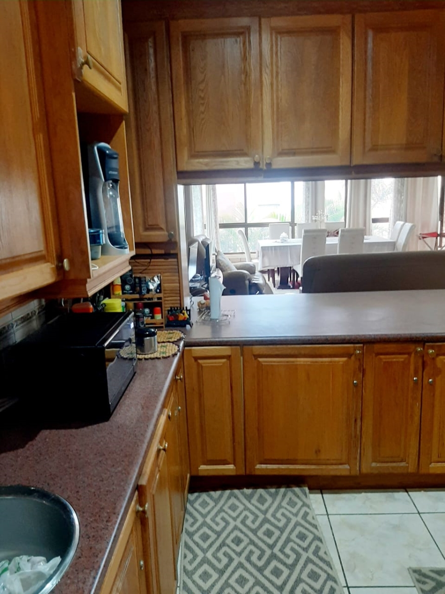 4 Bedroom Property for Sale in Beacon Bay Eastern Cape